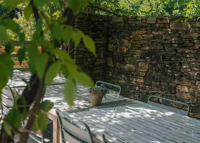 Fount Estremiero - & Tables D'hotes 3* Castans
